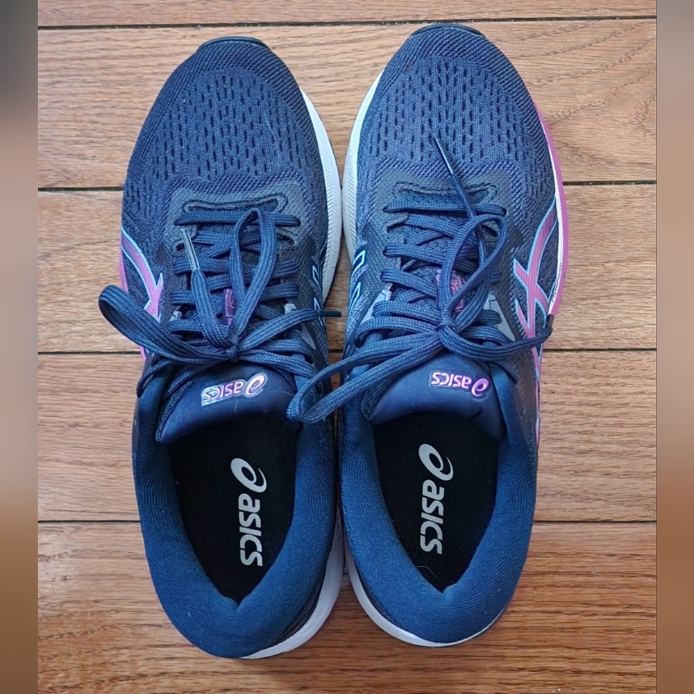ASICS GT- 1000 Sneakers